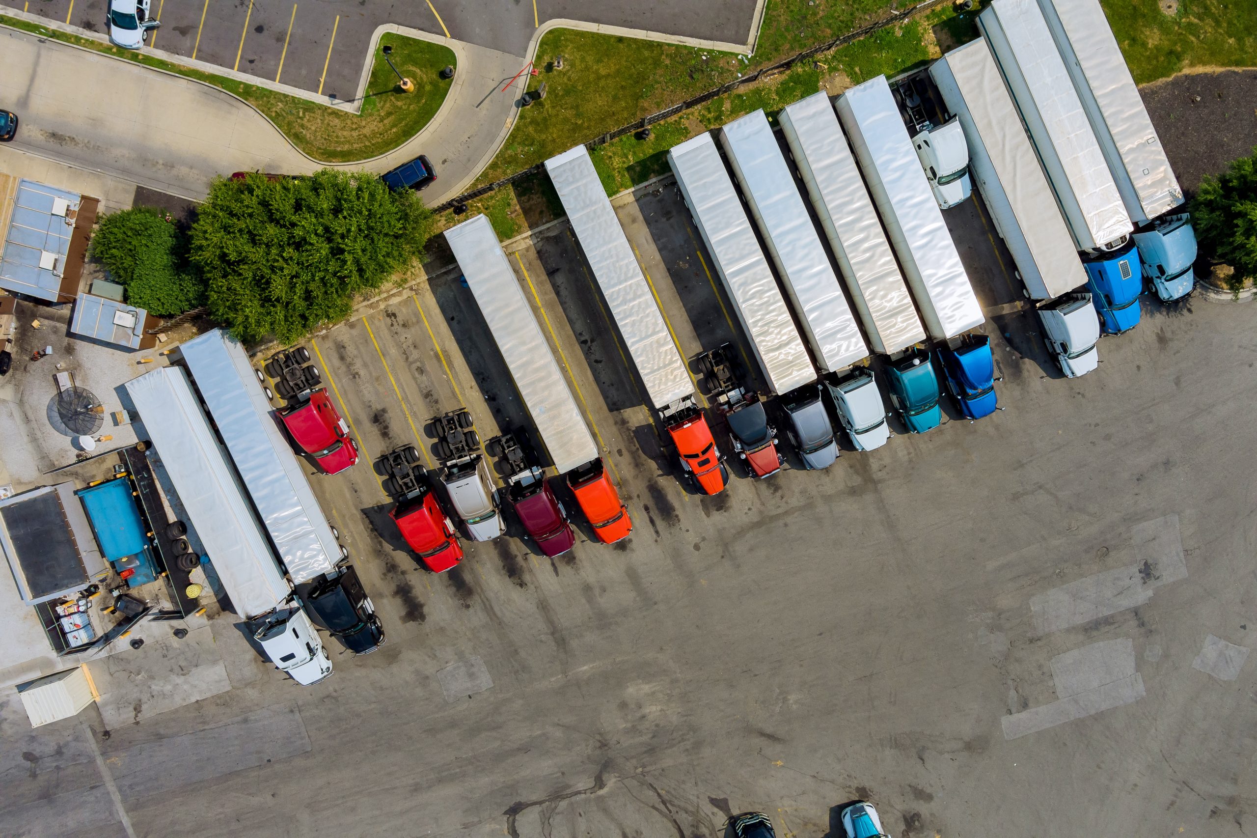 What alley parking in semi truck?